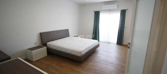 4 غرف نوم شقة في Sliema, Malta رقم 9635 6