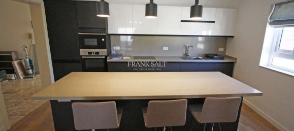 4 غرف نوم شقة في Sliema, Malta رقم 9635 4