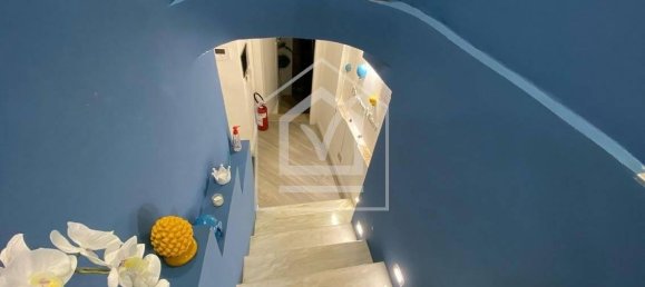 Apartamento de 3 divisões em Bari, Italy N.º 30657 4