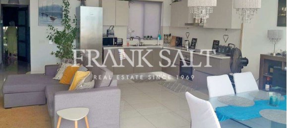 2 bedrooms Penthouse in Mellieha, Malta No. 7829 3