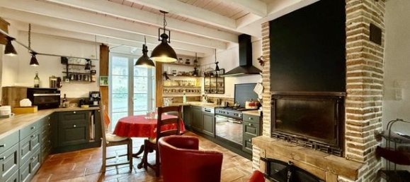 4 Schlafzimmer Haus in L'Isle-Jourdain, France, Nr. 301855 5