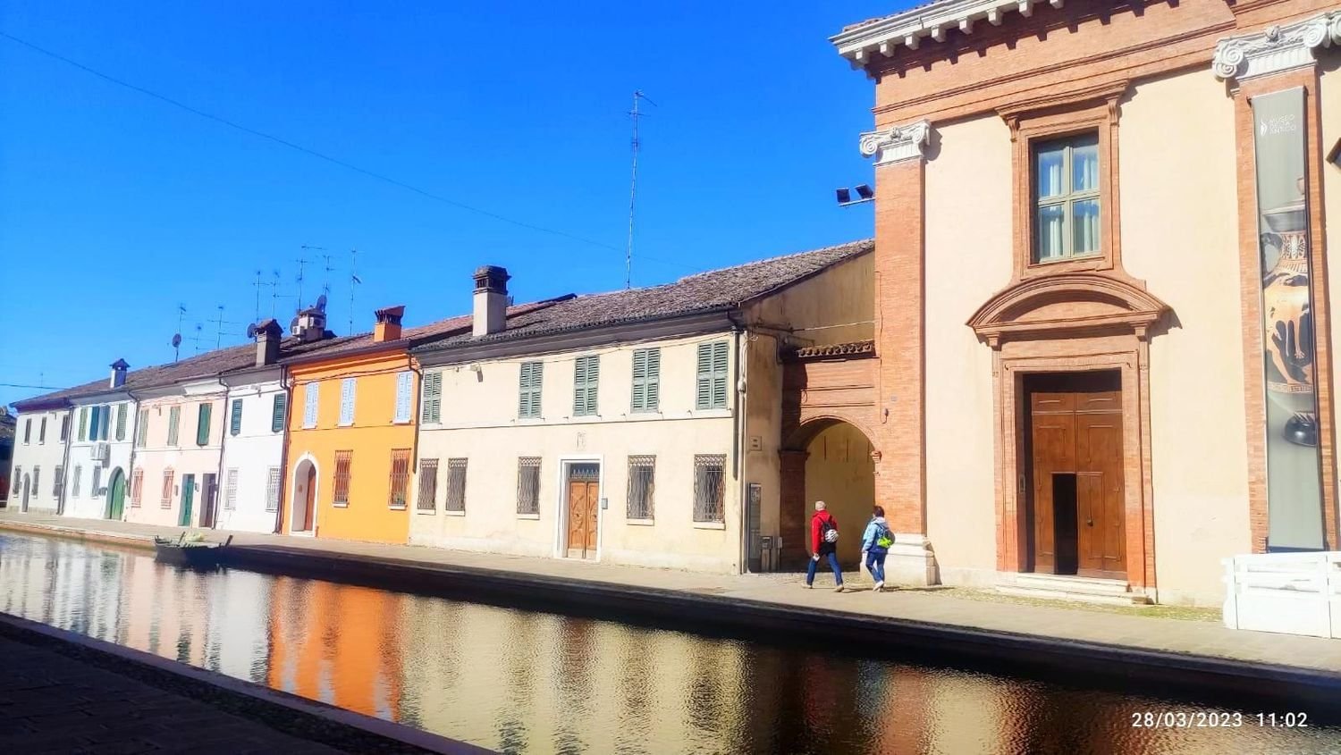 Вилла с 5 комнатами в Комаккьо, Италия № 170668