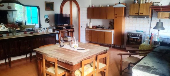 Вилла с 5 комнатами в Комаккьо, Италия № 170668 9