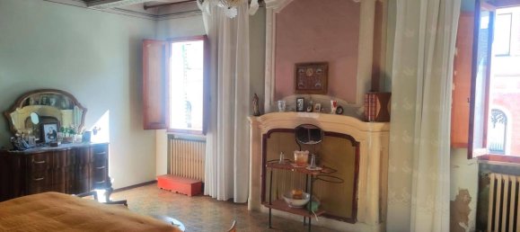 Вилла с 5 комнатами в Комаккьо, Италия № 170668 16