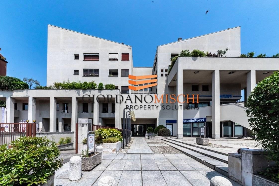 4 rooms Apartment in Monza, Italy No. 78026