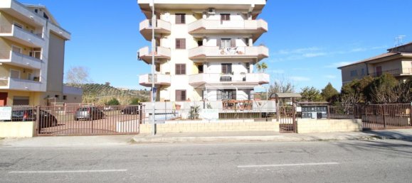 3 rooms Apartment in Montalto Uffugo, Italy No. 129291 12