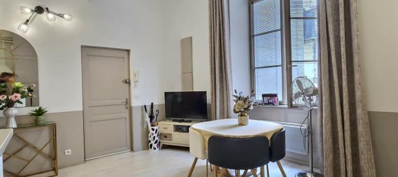 1 bedroom Apartment in La Rochelle, France No. 357426 2