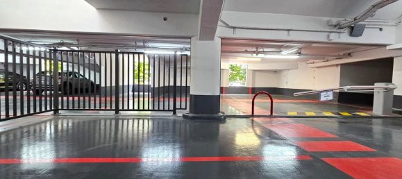 Parking in Nice, France No. 325996 6