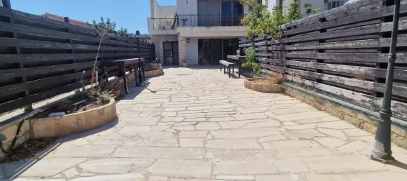 3 bedrooms Villa in Agios Tychonas, Cyprus No. 4564 12