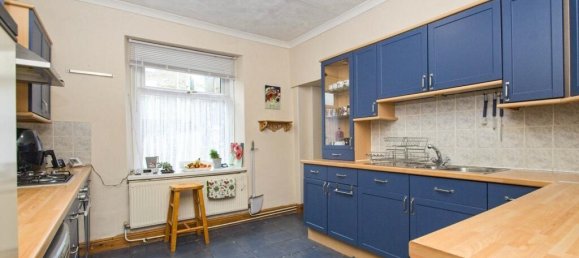  House in Aberdare, United Kingdom No. 2337 6