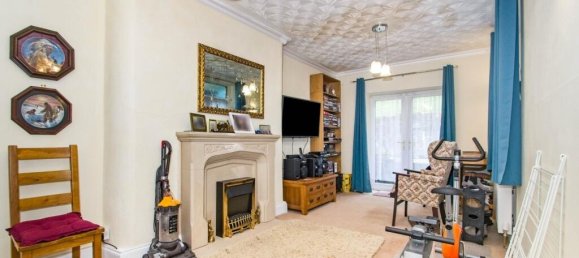  House in Aberdare, United Kingdom No. 2337 5