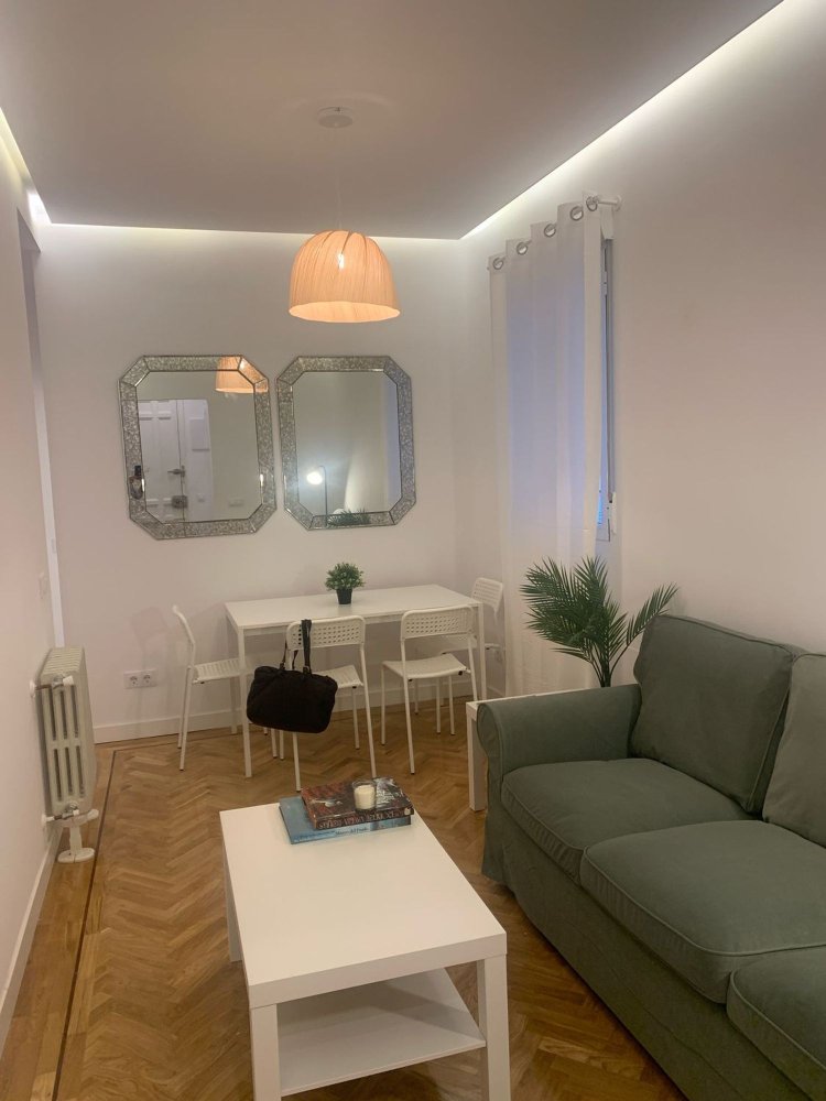 Квартира с 2 спальнями в Мадрид, Испания № 199905