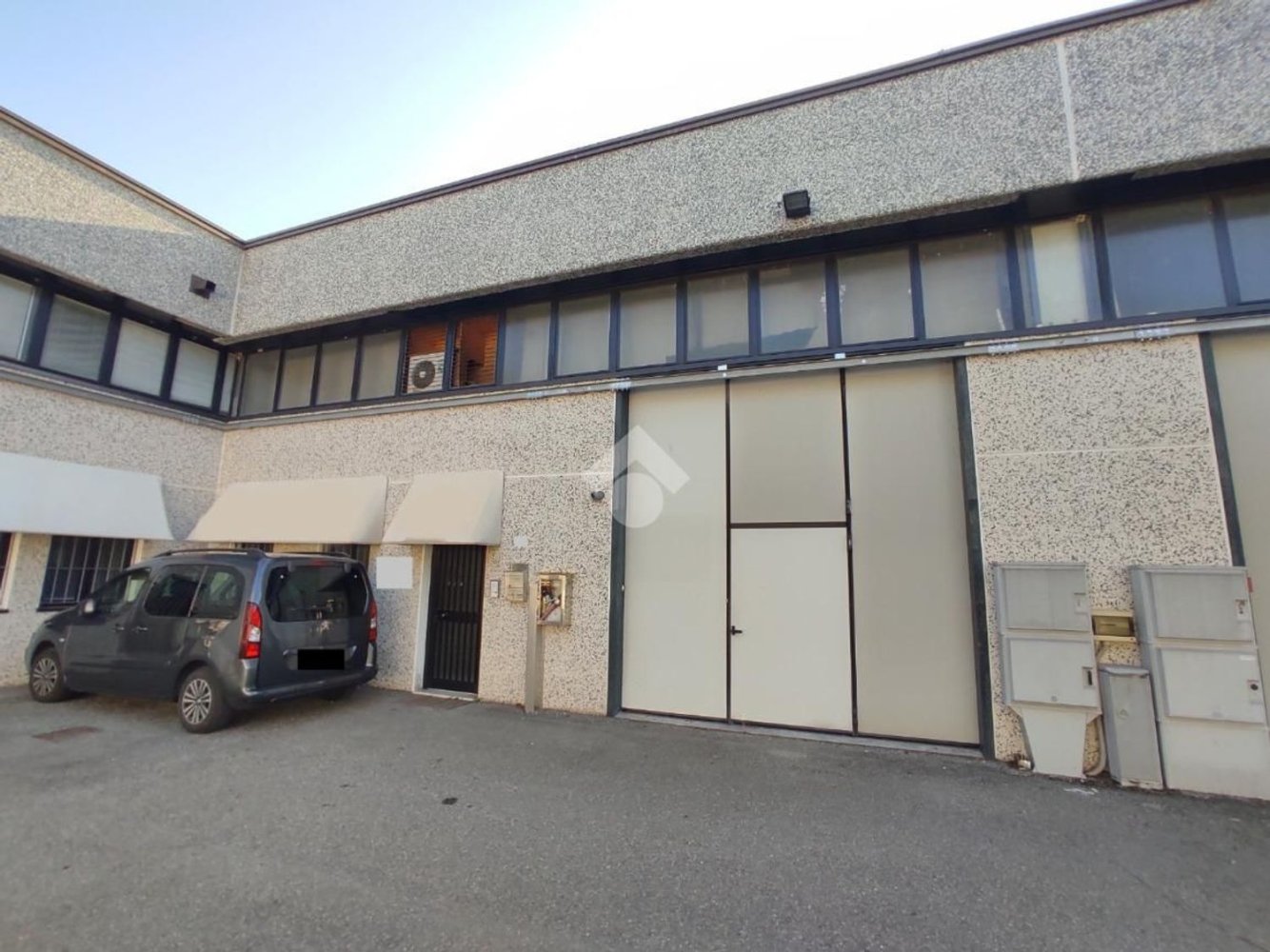  مستودع في Carpi, Italy 395متر مربع رقم 109635