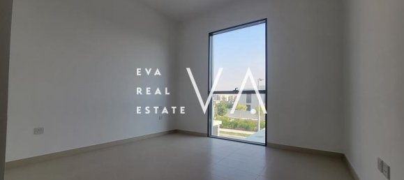 4 bedrooms Townhouse in Dubai, UAE No. 103020 2