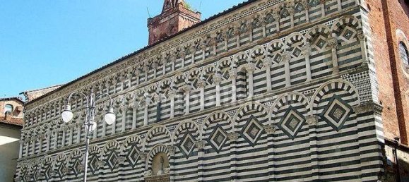 Apartamento de 4 dormitorios en Montecatini Terme, Italy No. 356789 3