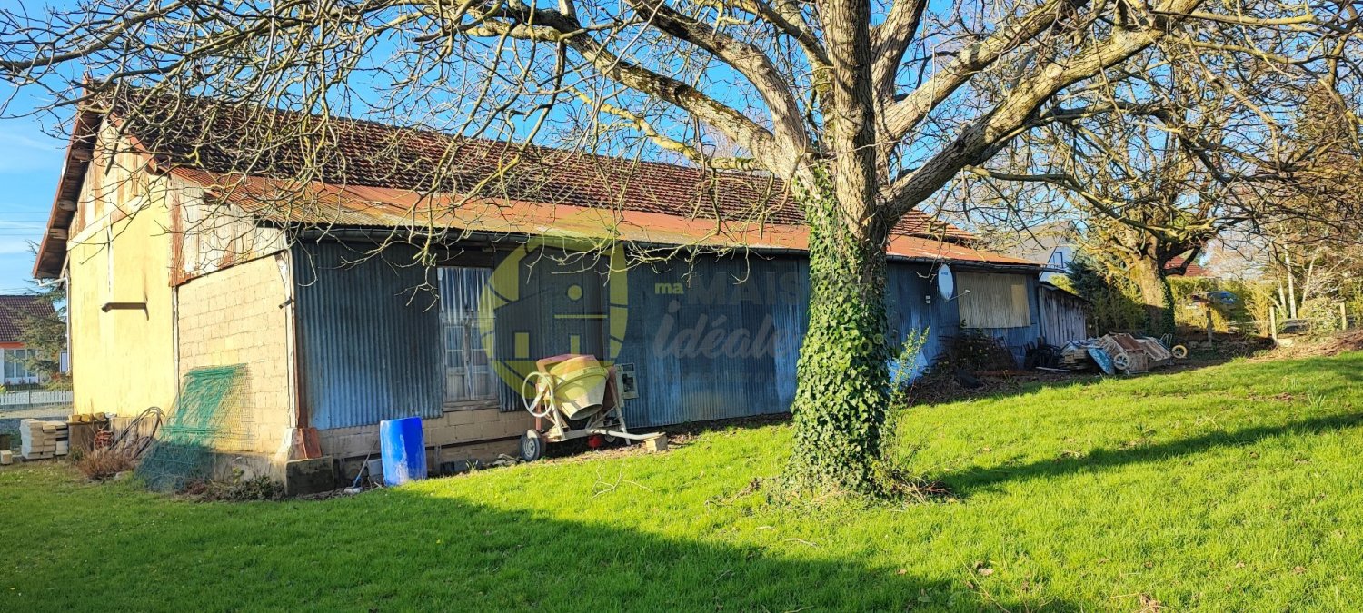 Imóvel comercial em Bourges, France 300 m² N.º 156903