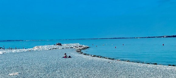 4-salle Appartement à Desenzano del Garda, Italy No. 335619 17