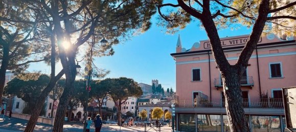 4-salle Appartement à Desenzano del Garda, Italy No. 335619 20