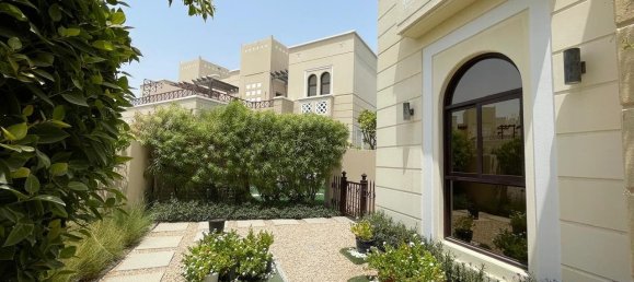 4 bedrooms Villa in Mudon, UAE No. 109320 2