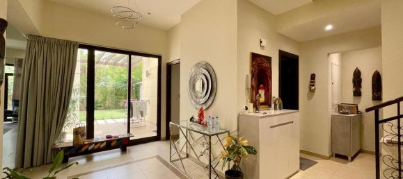 4 bedrooms Villa in Mudon, UAE No. 109320 6