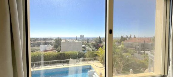 5 bedrooms Villa in Germasogeia, Cyprus No. 18206 8