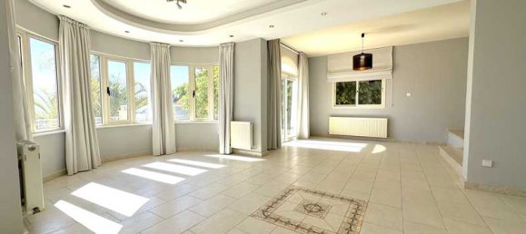 5 bedrooms Villa in Germasogeia, Cyprus No. 18206 15