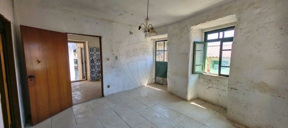 2 bedrooms House in Alijo, Portugal No. 17901 16