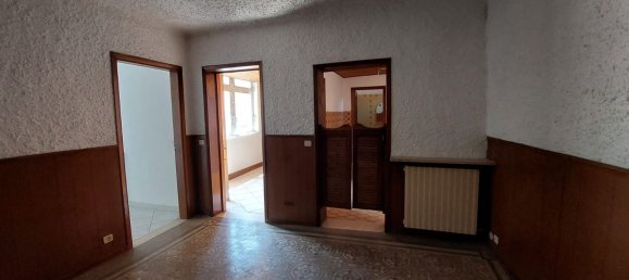 4 Schlafzimmer Haus in Casale Monferrato, Italy, Nr. 345825 7