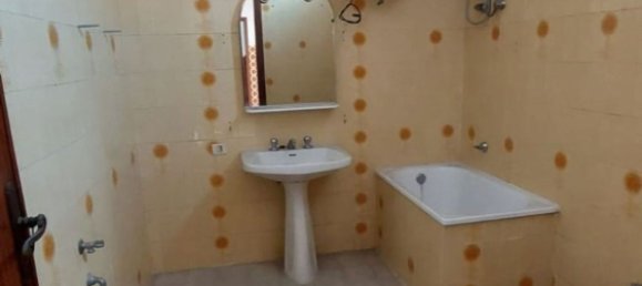 4 Schlafzimmer Haus in Casale Monferrato, Italy, Nr. 345825 4