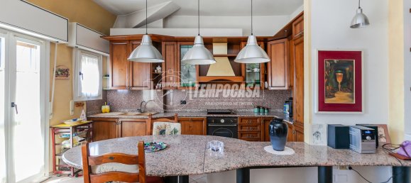 1 bedroom Apartment in Bresso, Italy No. 328672 5