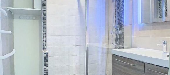 Apartamento de 3 dormitorios en Corbeil-Essonnes, France No. 147725 5