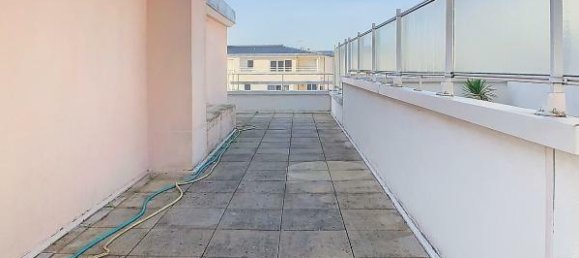 Apartamento de 3 dormitorios en Corbeil-Essonnes, France No. 147725 9