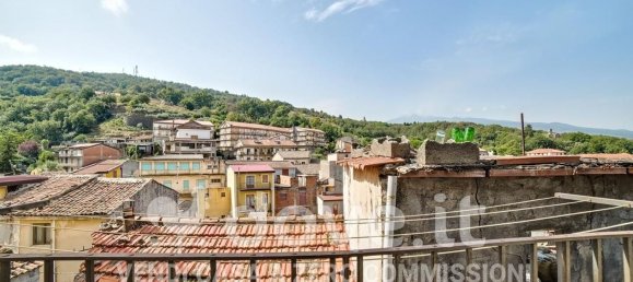 3 bedrooms House in Castiglione di Sicilia, Italy No. 311974 25