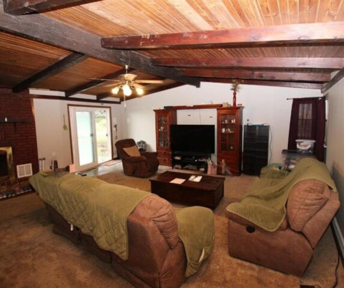 3 bedrooms House in Hiawatha, USA No. 400139