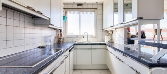 3 bedrooms Apartment in Fontenay-sous-Bois, France No. 163828 6