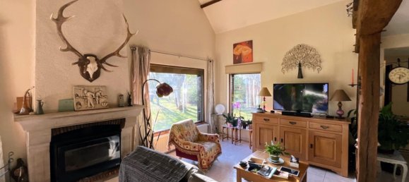 Casa de 4 dormitorios en Nouan-le-Fuzelier, France No. 84923 3