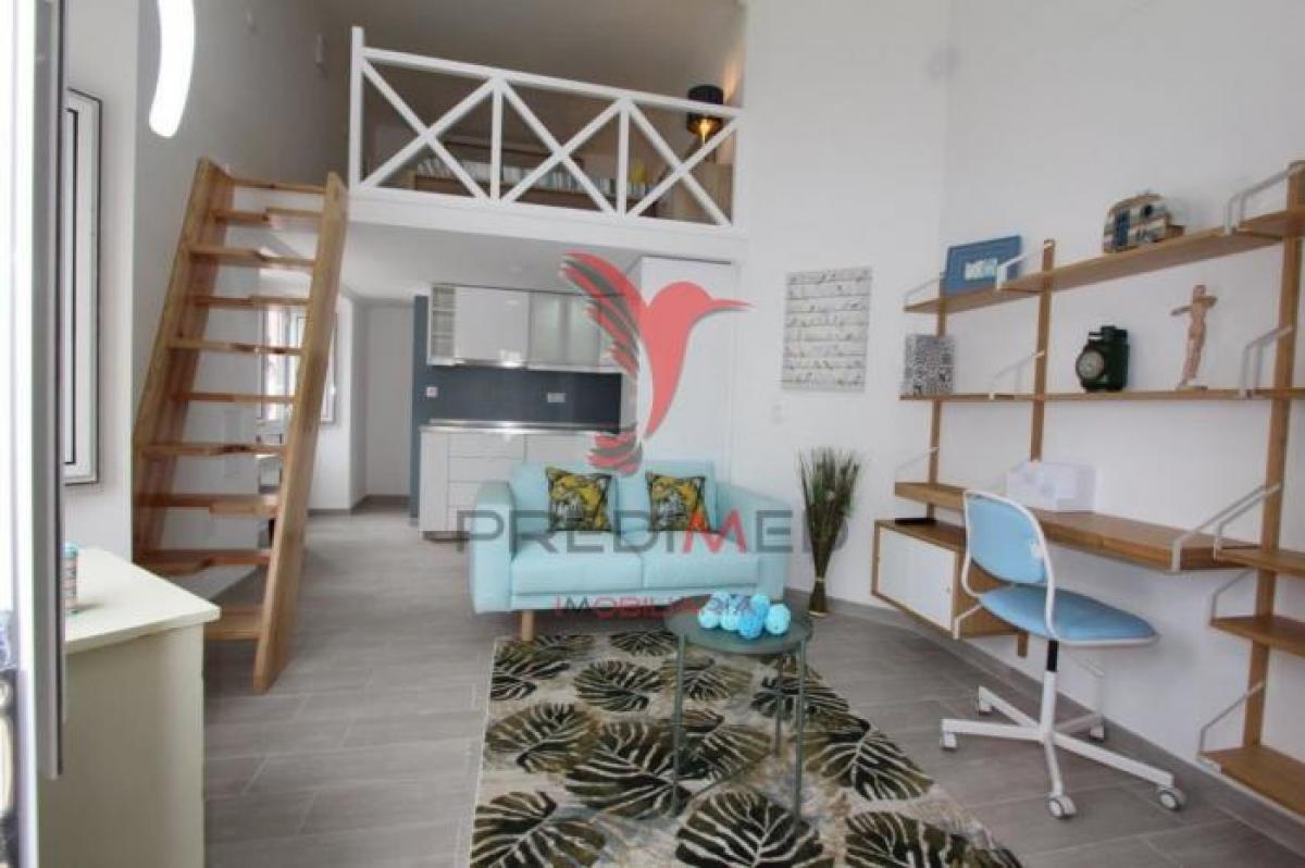 27m² Shop in Lisbon, Portugal No. 8102