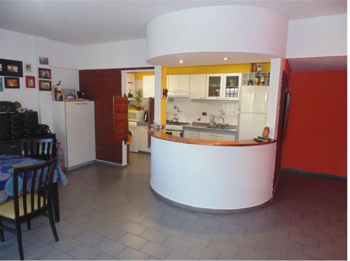 3 bedrooms Apartment in General San Martin, Argentina No. 81477