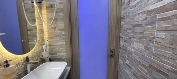 1 bedroom Apartment in Bologna, Italy No. 293623 7