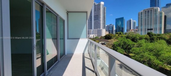  عقار تجاري في Miami, الولايات المتحدة 52.58متر مربع رقم 614090 11