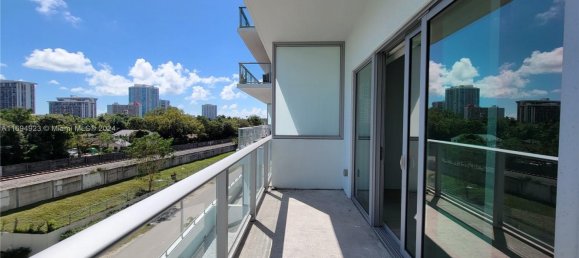  عقار تجاري في Miami, الولايات المتحدة 52.58متر مربع رقم 614090 15