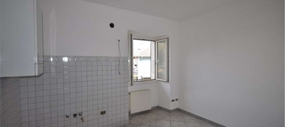 9 rooms House in Villadossola, Italy No. 143643 4