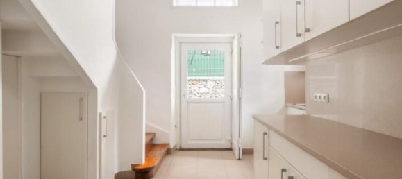 3 bedrooms Villa in Cascais, Portugal No. 198763 18