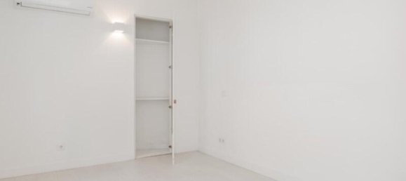 3 bedrooms Villa in Cascais, Portugal No. 198763 34