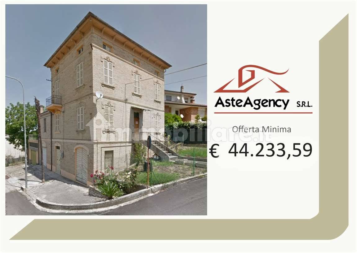 3 bedrooms Apartment in Grottazzolina, Italy No. 259347