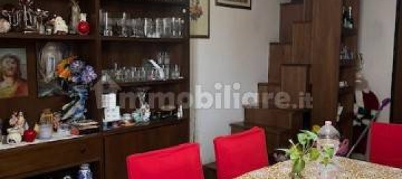 3 bedrooms Apartment in Rome, Italy No. 222050 4