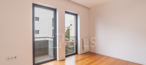 3 Schlafzimmer Wohnung in Matosinhos, Portugal, Nr. 342294 3