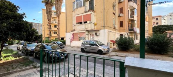 2-salle Appartement à Palermo, Italy No. 7013 16
