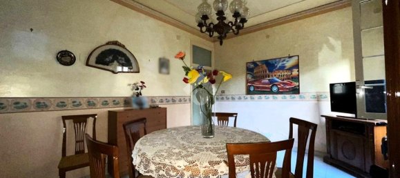 2-salle Appartement à Palermo, Italy No. 7013 8