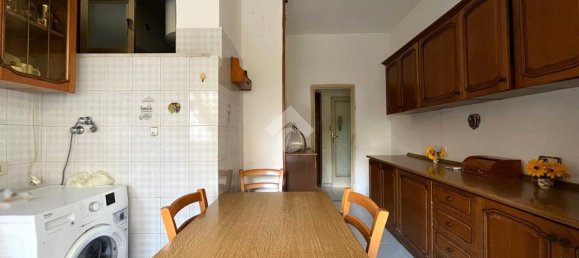 2-salle Appartement à Palermo, Italy No. 7013 2